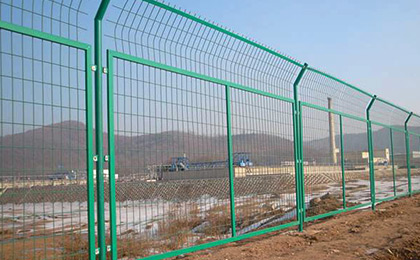 圈山护栏网 圈山护栏网