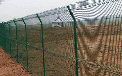 圈山护栏网 圈山护栏网