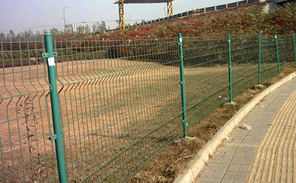 高速公路护栏网 高速公路护栏网